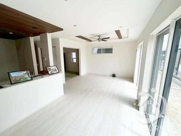 高浜市向山町1丁目全2棟1号棟　新築戸建て