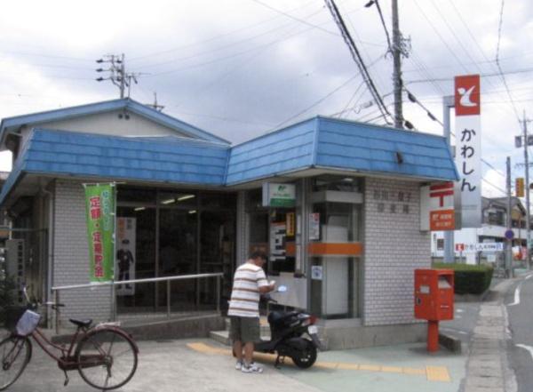 豊川市本野町中貝津の中古一戸建て(豊川三蔵子郵便局)