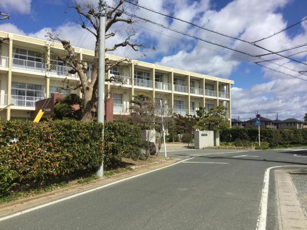 ピュアライフ川花(豊川市立南部中学校)