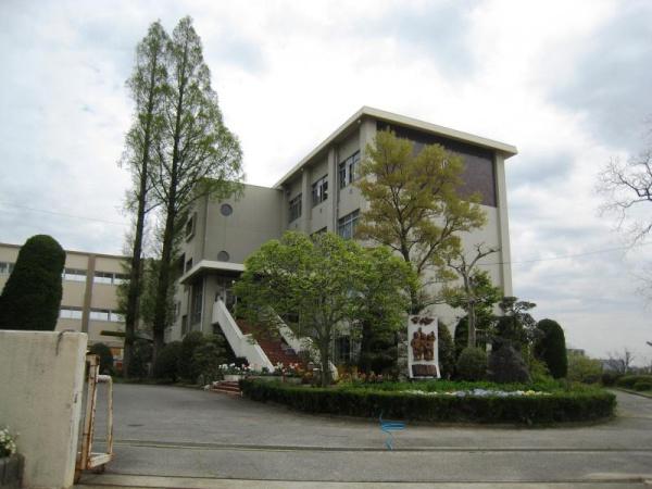 東郷町白鳥3丁目全2棟2号棟　新築戸建て(東郷町立高嶺小学校)