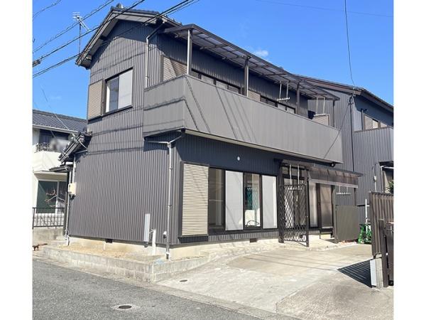 豊川市篠束町　中古住宅