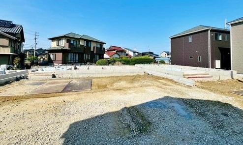 東郷町春木全3棟2号棟　新築戸建て