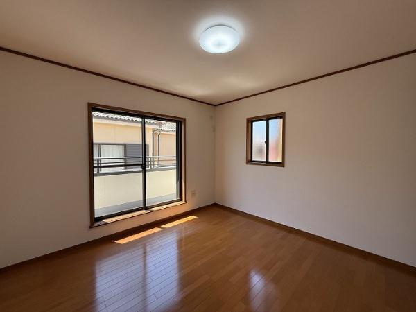 安城市里町１丁目の中古一戸建て