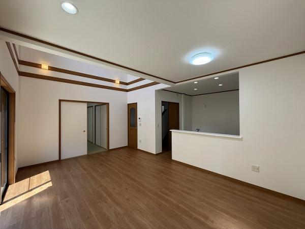 安城市里町　中古住宅