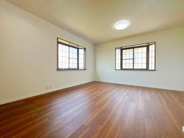 西尾市鵜ケ池町中屋敷の中古一戸建て