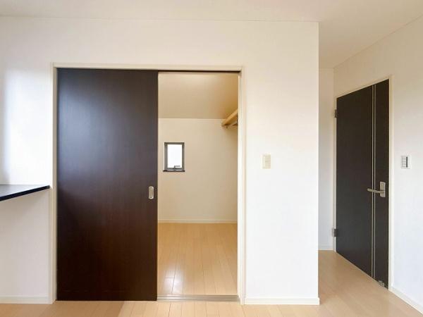 西尾市一色町野田小島口の中古一戸建て