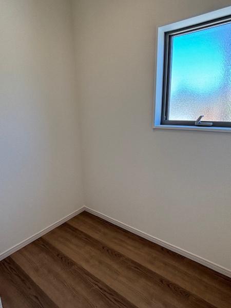 高浜市青木町全9棟2号棟 新築戸建て(収納)