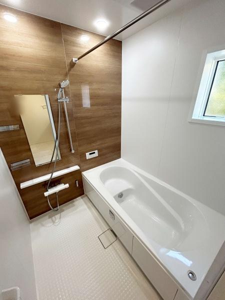 豊田市水源町第1期全3棟3号棟 新築戸建て(バス)