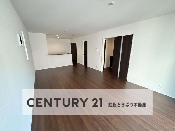 豊田市水源町第1期全3棟3号棟 新築戸建て(リビング)