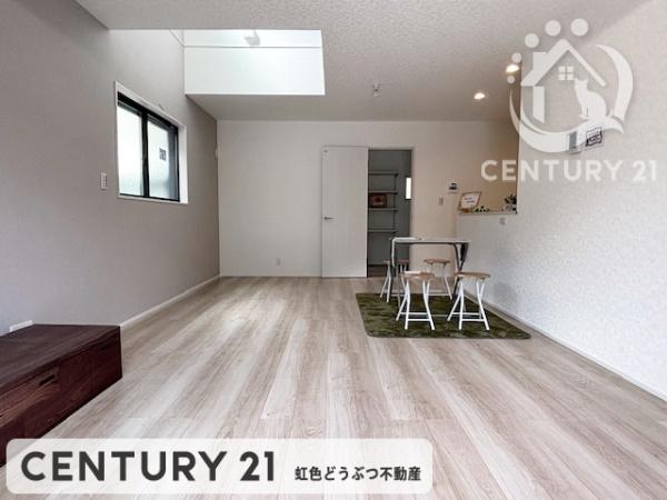 豊田市畝部東町 新築戸建て全2棟 1号棟(リビング)
