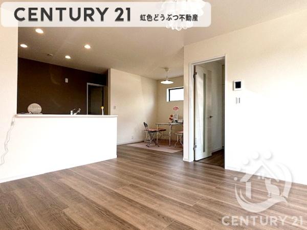 豊田市畝部東町全2棟2号棟 新築戸建て(リビング)