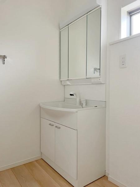 岡崎市暮戸町全2棟2号棟 新築戸建て(洗面台・洗面所)