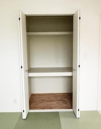 岡崎市暮戸町全2棟2号棟 新築戸建て(収納)