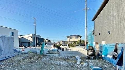 岡崎市中島町全3棟2号棟 新築戸建て
