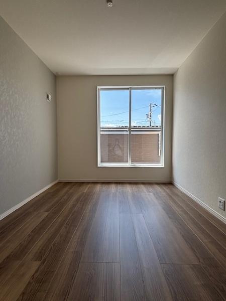 知立市牛田1丁目全3棟3号棟 新築戸建て(洋室)