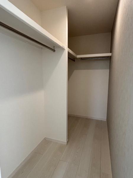 豊田市小坂町全2棟1号棟 新築戸建て(収納)