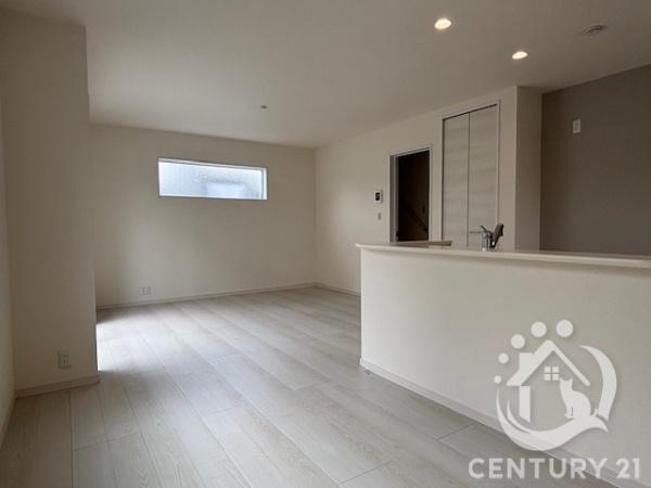 豊田市小坂町全2棟1号棟 新築戸建て(リビング)