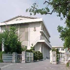 碧南市大浜上町全2棟2号棟 新築戸建て(碧南市立南中学校)