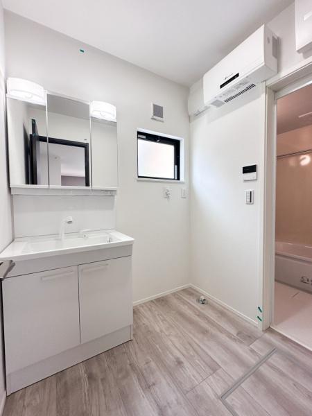 岡崎市舳越町字宮前の中古一戸建て(洗面台・洗面所)