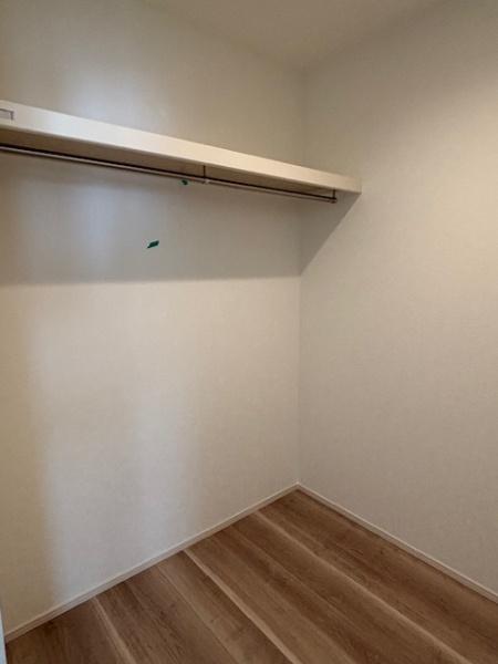 豊田市秋葉町 新築戸建て全2棟 2号棟(収納)