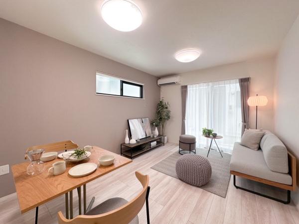 岡崎市百々町字西平の中古一戸建て(リビング)