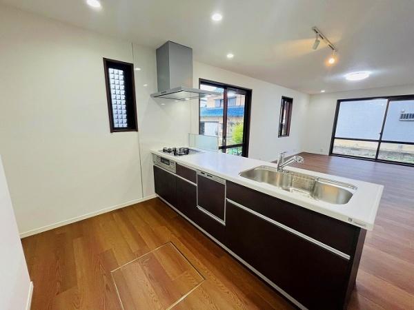 西尾市新渡場町中切の中古一戸建て(キッチン)