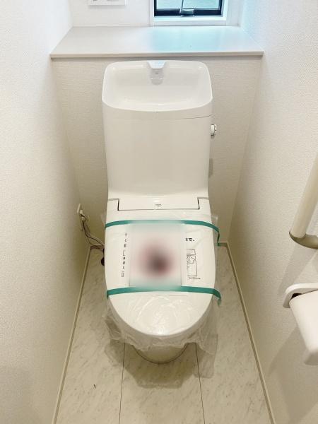 高浜市屋敷町2期全4棟2号棟 新築戸建て(トイレ)