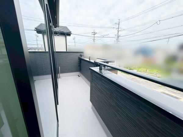 高浜市屋敷町2期全4棟2号棟 新築戸建て(バルコニー)