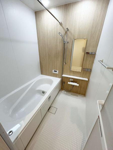 豊田市水源町第1期全3棟2号棟 新築戸建て(バス)