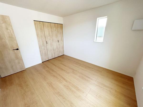 豊田市水源町第1期全3棟2号棟 新築戸建て(洋室)