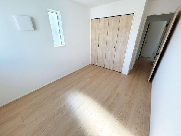 豊田市水源町第1期全3棟2号棟 新築戸建て(洋室)