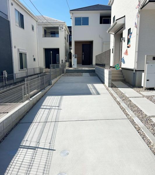 豊田市水源町第1期全3棟2号棟 新築戸建て(駐車場)