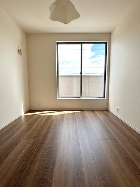 豊田市畝部東町全2棟2号棟　新築戸建て