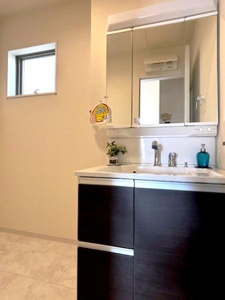 豊田市畝部東町全2棟2号棟　新築戸建て