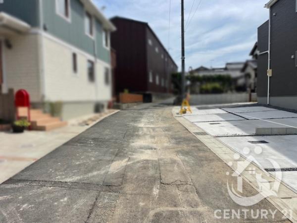 蒲郡市形原町北湿見全2棟1号棟 新築戸建て(前面道路含む現地写真)