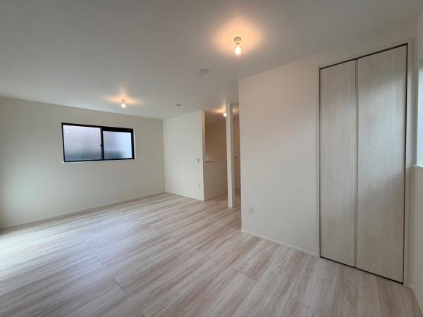 岡崎市鴨田町全3棟B棟　新築戸建て