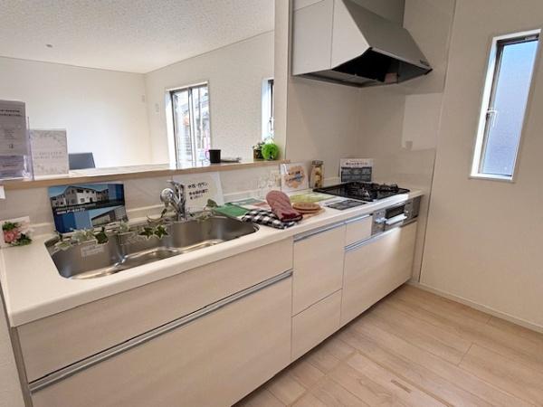 豊田市井上町全3棟2号棟　新築戸建て