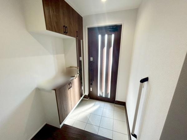 高浜市屋敷町第1期全2棟2号棟　新築戸建て