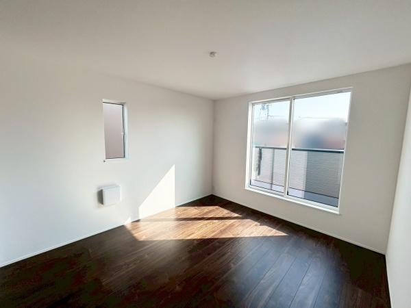 高浜市屋敷町第1期全2棟2号棟　新築戸建て