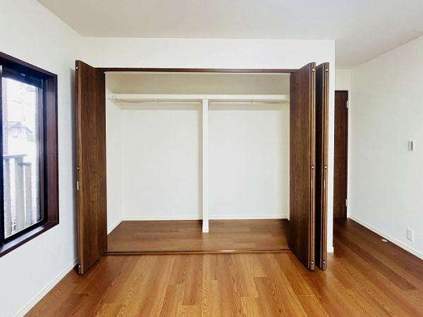 西尾市新渡場町中切の中古一戸建て