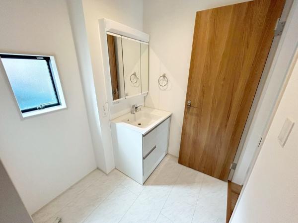 高浜市屋敷町2期全4棟2号棟　新築戸建て