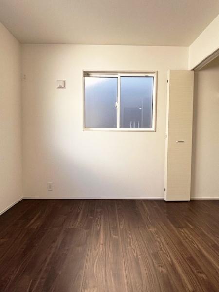 豊川市伊奈町慶応2期全2棟2号棟　新築戸建て