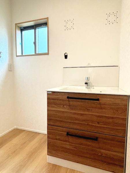 豊田市畝部東町　新築戸建て全2棟　2号棟