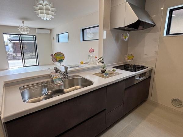 豊田市畝部東町全2棟1号棟　新築戸建て