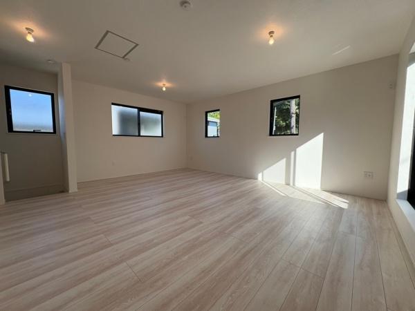 岡崎市百々町字西平の中古一戸建て