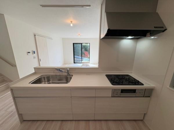 岡崎市鴨田町全3棟B棟　新築戸建て