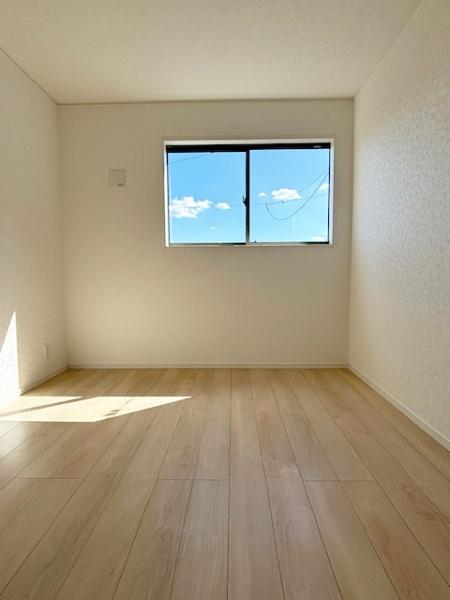 豊田市井上町全3棟2号棟　新築戸建て