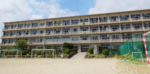 岡崎市稲熊町字４丁目の土地(岡崎市立甲山中学校)