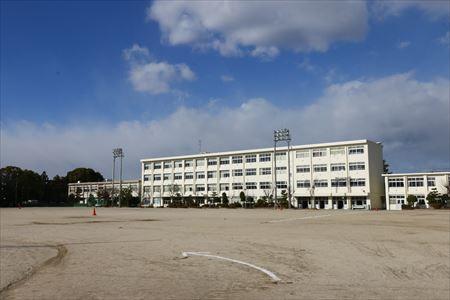 豊田市秋葉町　新築戸建て全2棟　2号棟(豊田市立豊南中学校)