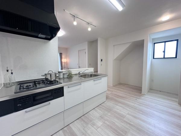 岡崎市百々町字西平の中古一戸建て